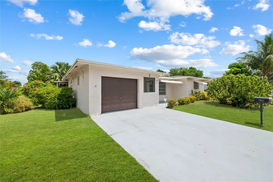 7005 NW 11th Street, Margate, FL 33063 - Image #2