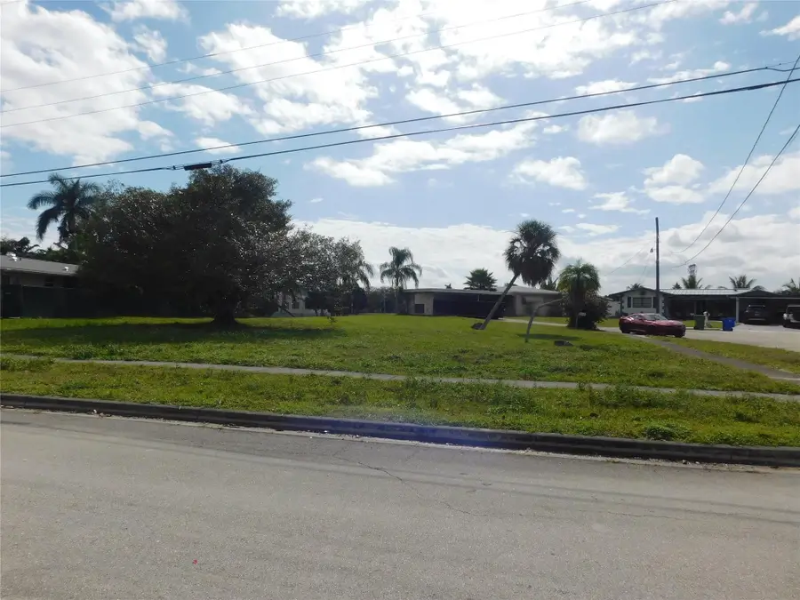 000 Lakeshore Drive, Margate, FL 33063 - Image #3