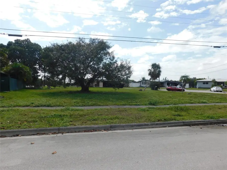 000 Lakeshore Drive, Margate, FL 33063 - #3