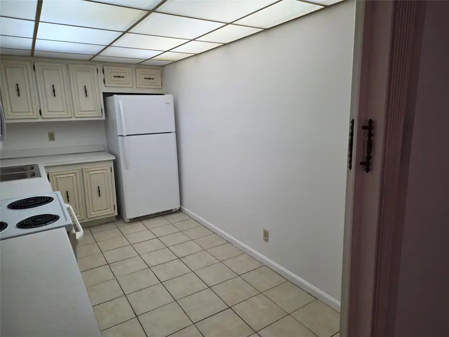 959 SE 2nd Avenue #204, Deerfield Beach, FL 33441 - Image #3