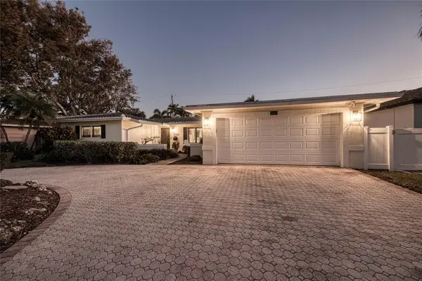 2120 NE 31st Street, Lighthouse Point, FL 33064