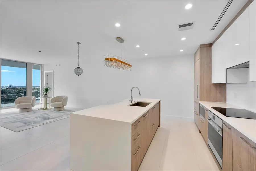 153 N Seabreeze #1803-S, Fort Lauderdale, FL 33304 - Image #3