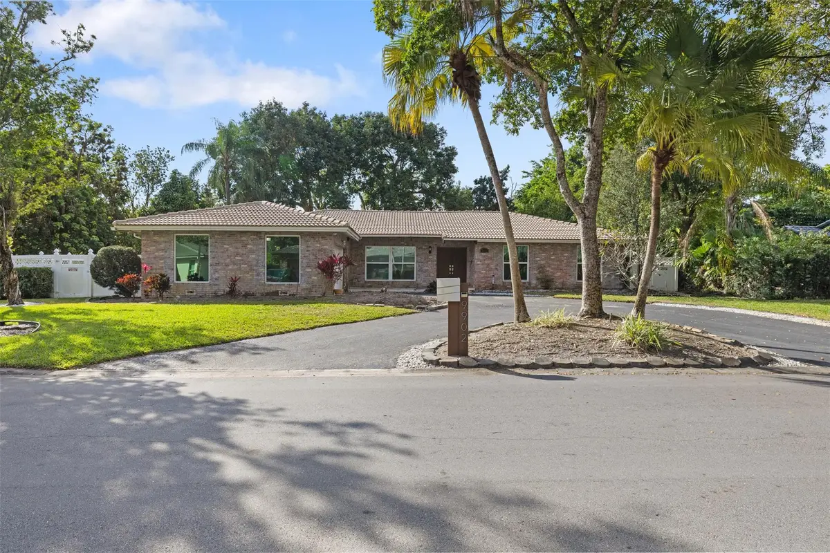 9902 NW 20th Street, Coral Springs, FL 33071 - Image #1