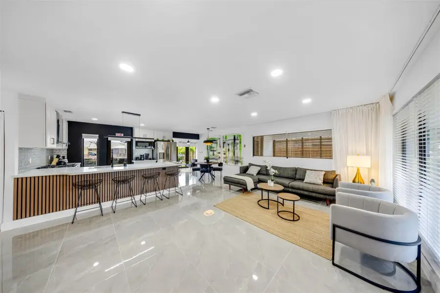 2925 NE 1st Avenue, Wilton Manors, FL 33334 - Image #3