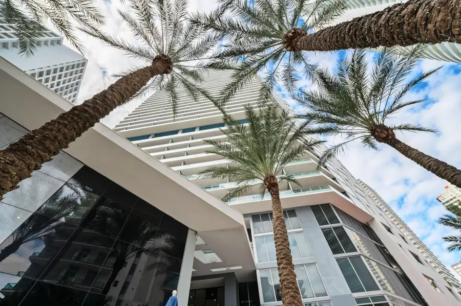 1300 Brickell Bay Drive #2600, Miami, FL 33131 - Image #2