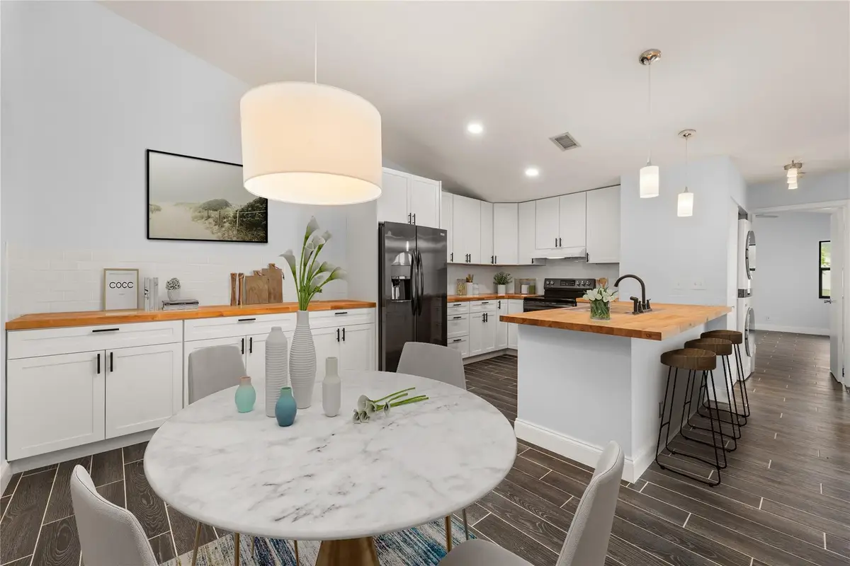 3094 S Oakland Forest Drive #1702, Oakland Park, FL 33309 - Image #1