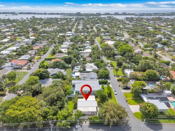 Address Withheld By Seller, West Palm Beach, FL 33405