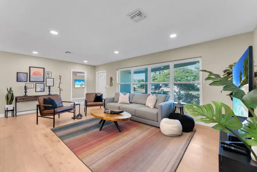 190 NE 21st Street, Boca Raton, FL 33431 - Image #3