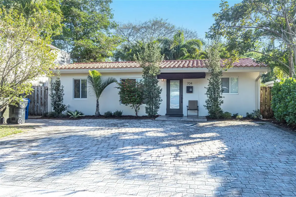 704 NE 14th Place, Fort Lauderdale, FL 33304 - Image #1