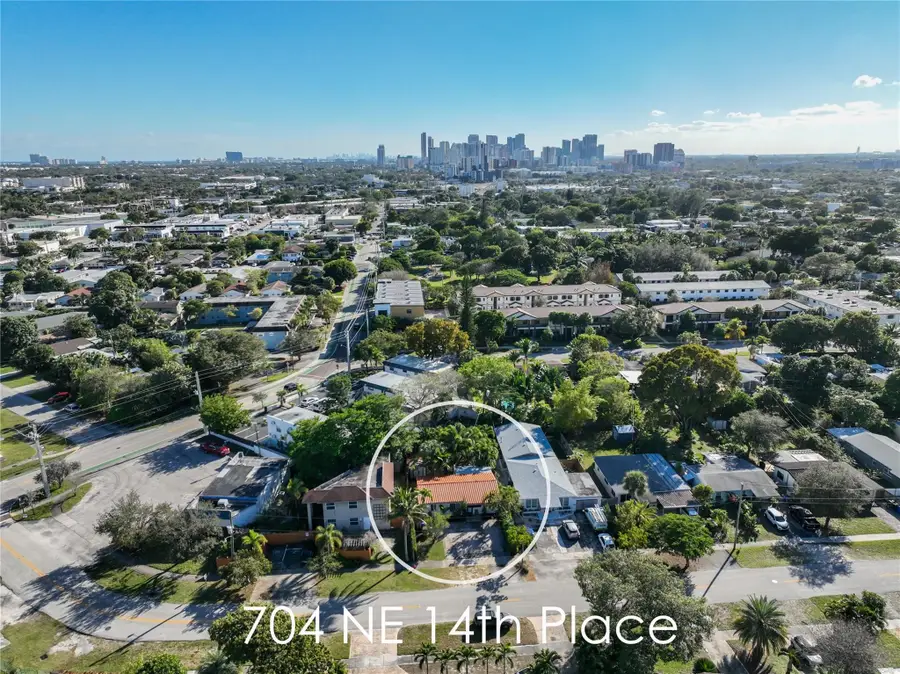 704 NE 14th Place, Fort Lauderdale, FL 33304 - Image #3
