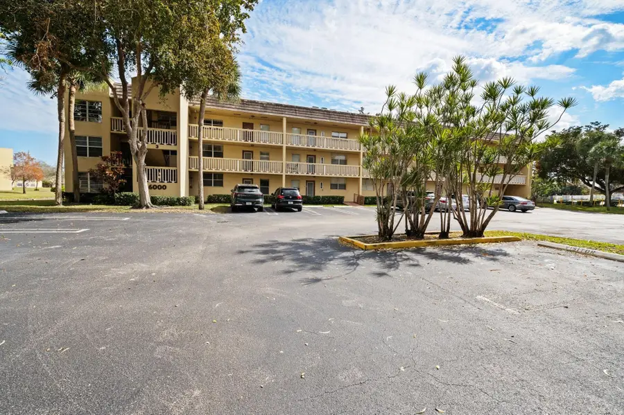 6000 NW 64th Avenue #303, Tamarac, FL 33319 - #2