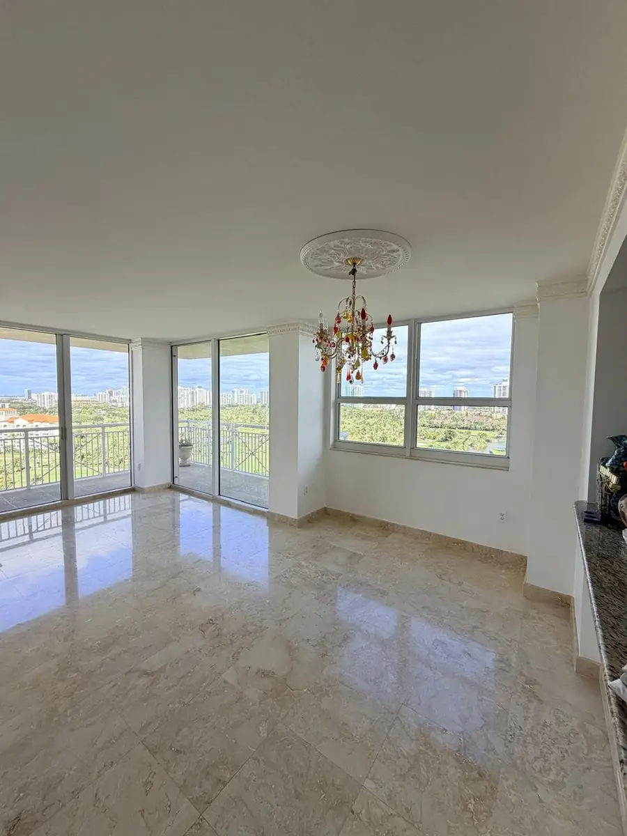 19501 W Country Club Drive #1814, Aventura, FL 33180 - Image #2