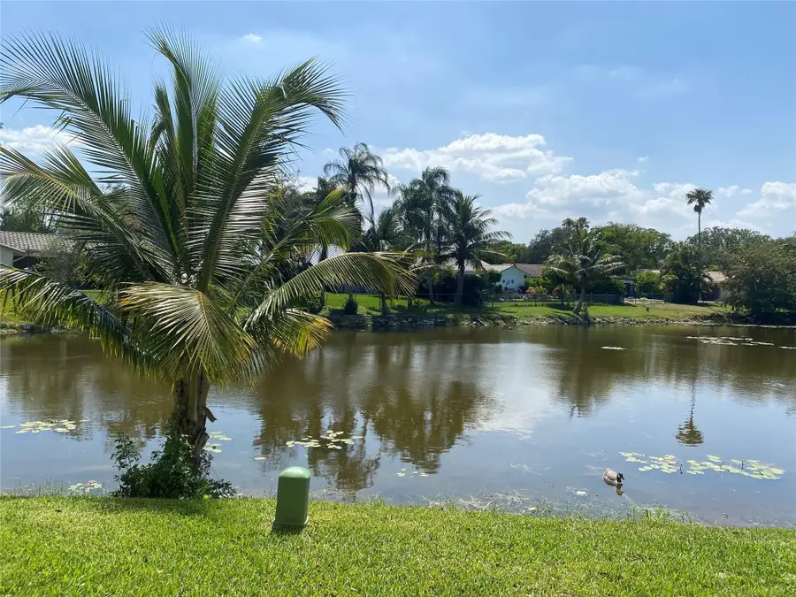 11453 NW 39th Court #312-2, Coral Springs, FL 33065 - Image #3