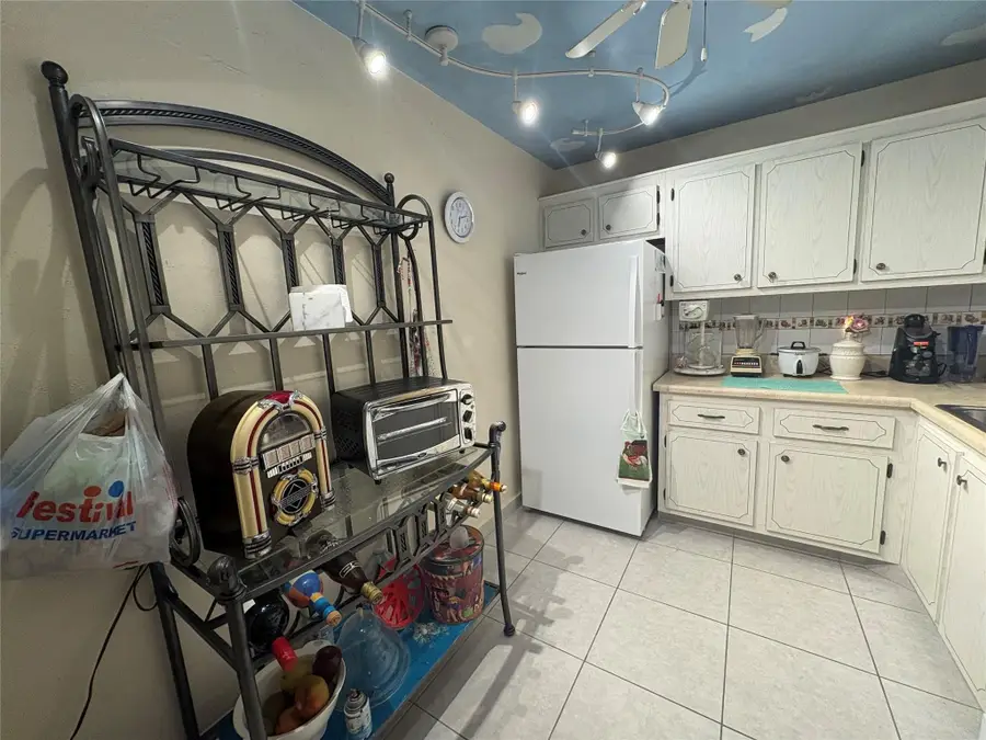 Address Withheld By Seller, Pompano Beach, FL 33068 - #2