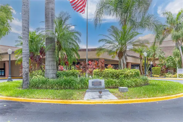 9420 Sunrise Lakes Boulevard #212, Sunrise, FL 33322
