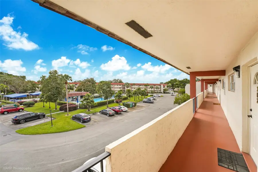 300 S Hollybrook Drive #302, Pembroke Pines, FL 33025 - Image #2