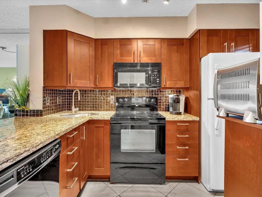 2236 N Cypress Bend Drive #107, Pompano Beach, FL 33069 - Image #3