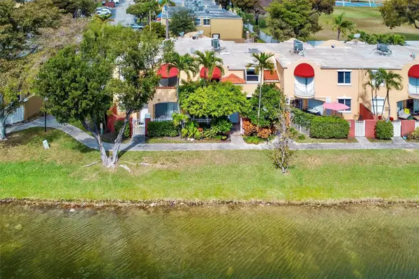 8550 NW 3rd Lane #304, Miami, FL 33126