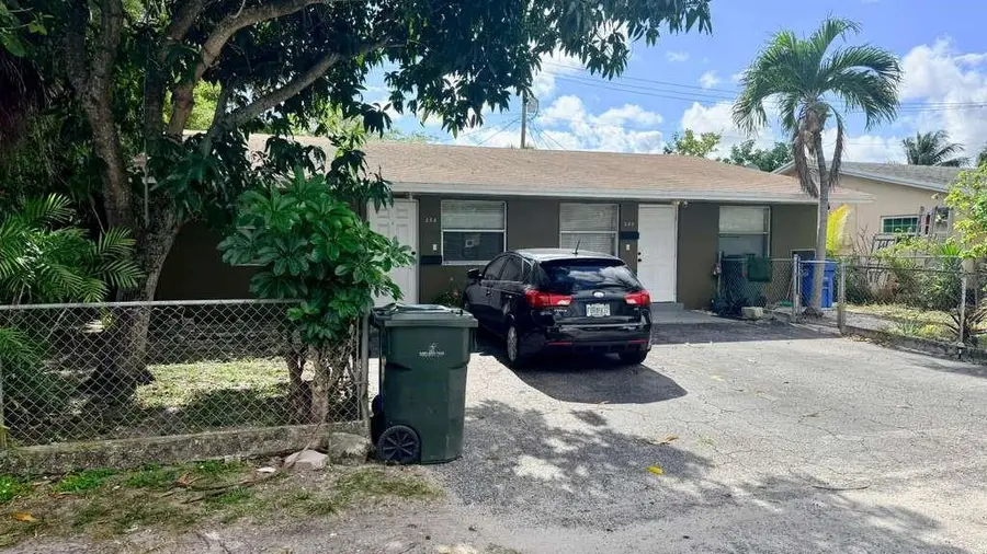 280 NE 40th Court, Oakland Park, FL 33334 - Image #3