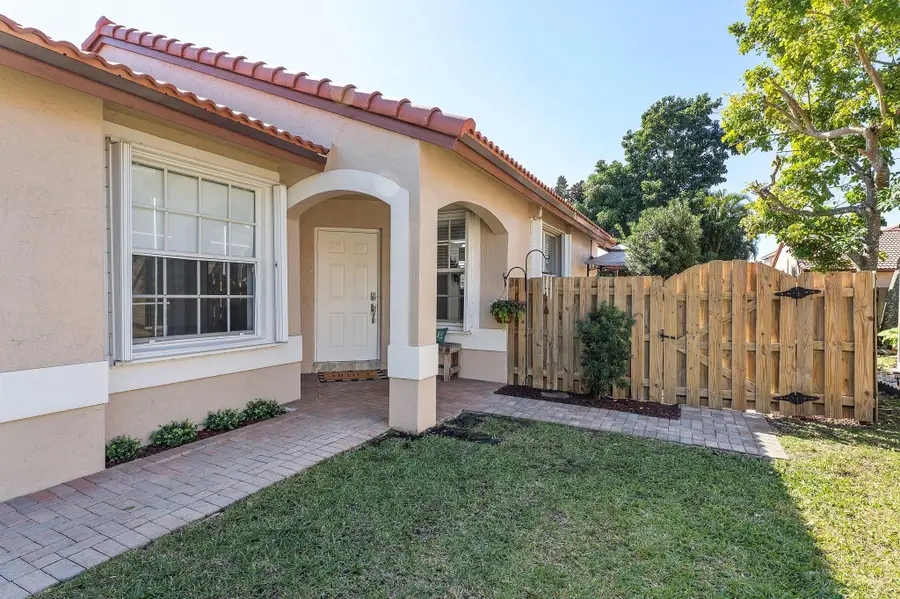 4078 NW 61st Terrace, Coral Springs, FL 33067 - Image #2