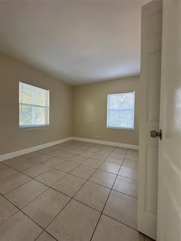 729 NW 17th Avenue, Fort Lauderdale, FL 33311 - #3