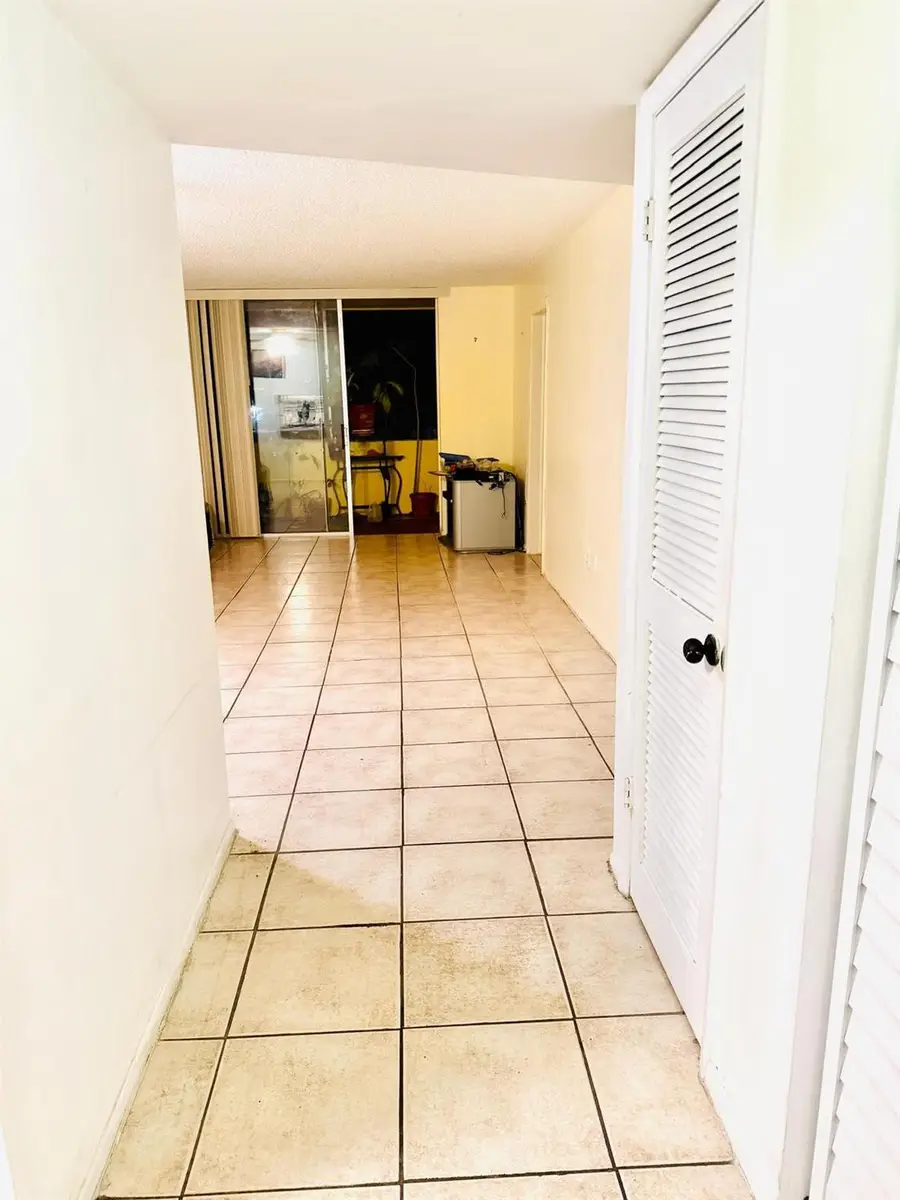 8460 Sunrise Lakes Boulevard #202, Sunrise, FL 33322 - Image #2