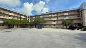 6201 N Falls Circle Drive #206, Lauderhill, FL 33319