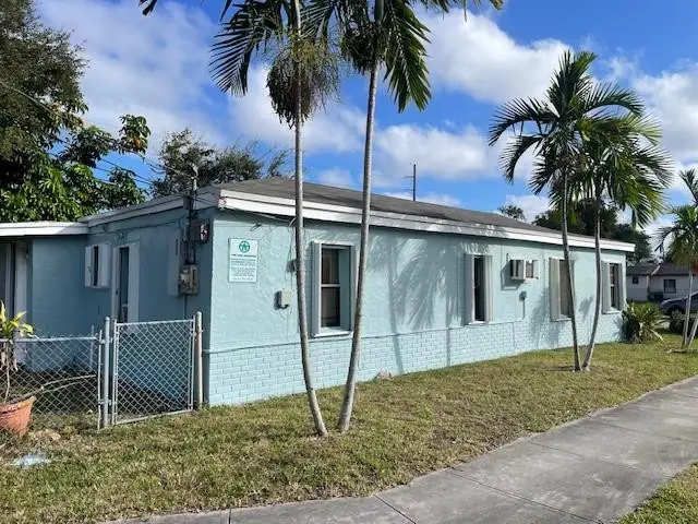 417 SW 7th Terrace, Dania Beach, FL 33004 - Image #2