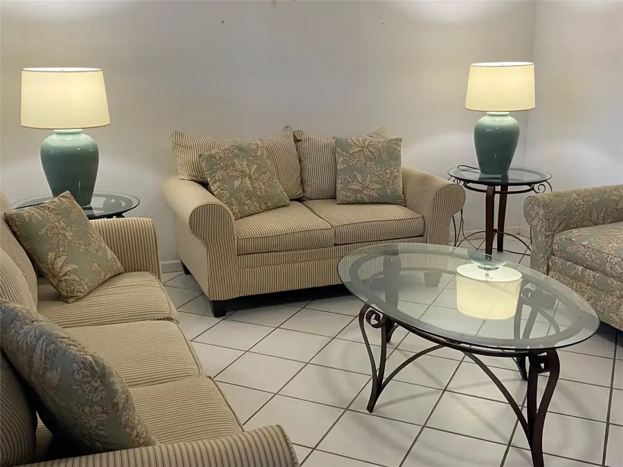 1145 Cambridge G #1145, Deerfield Beach, FL 33442 - Image #3