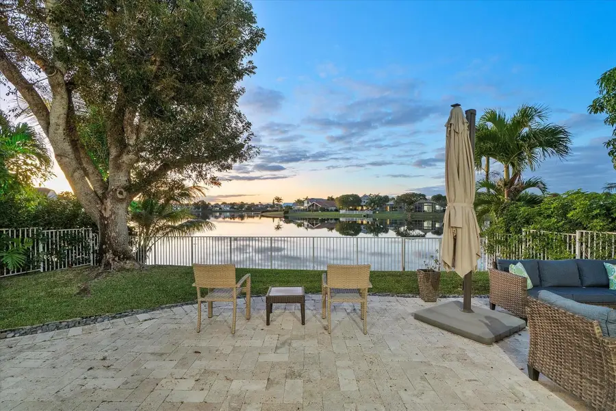 15561 NW 12th Place, Pembroke Pines, FL 33028 - Image #2