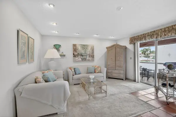 5300 Washington Street #I-201, Hollywood, FL 33021