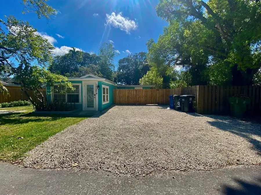 1420 SW 33rd Court, Fort Lauderdale, FL 33315 - #2