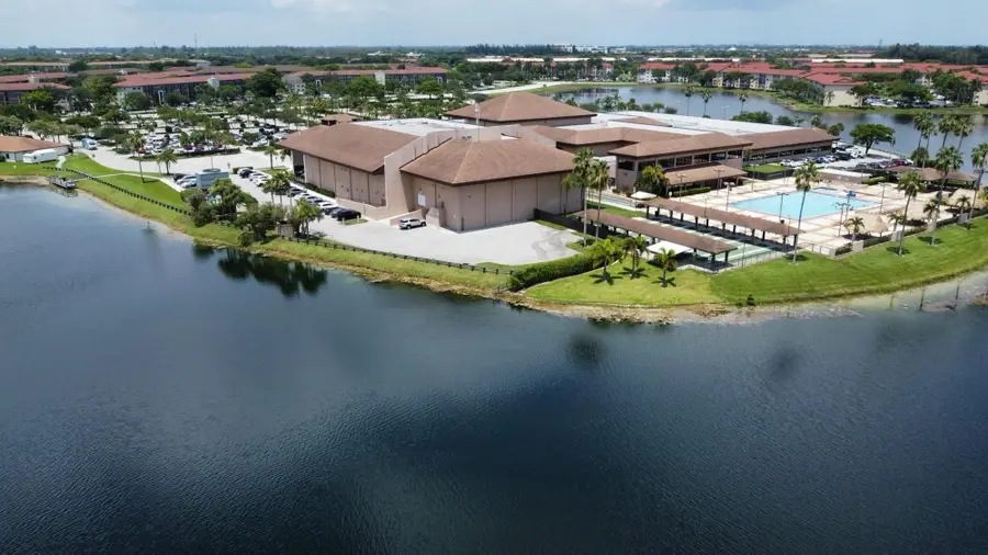 1401 SW 134th Way #307-C, Pembroke Pines, FL 33027 - Image #3