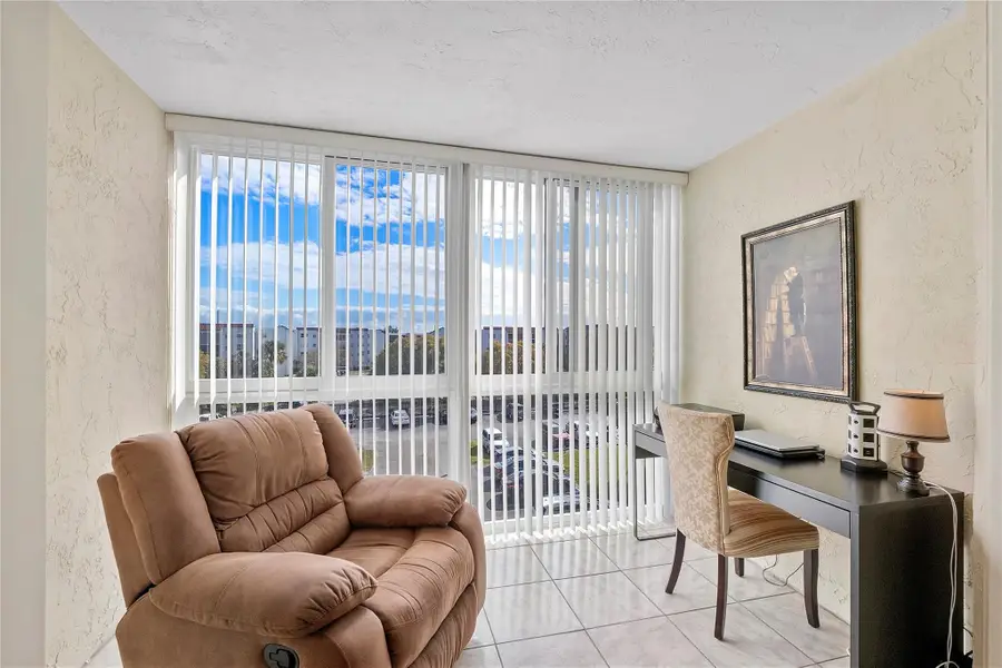 2811 Somerset Drive #408, Lauderdale Lakes, FL 33311 - Image #2
