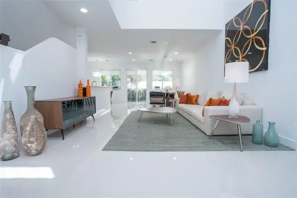 713 SE 1st Court #713, Pompano Beach, FL 33060