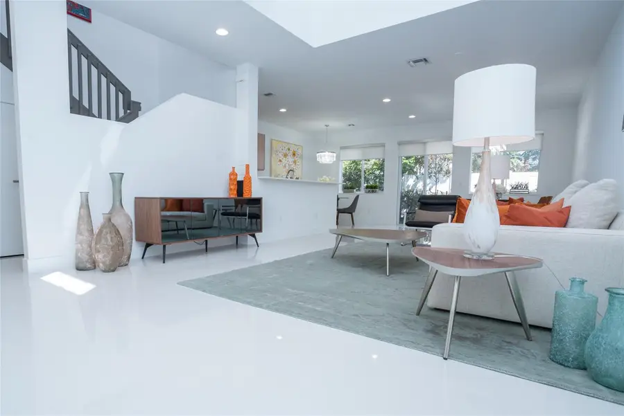 713 SE 1st Court #713, Pompano Beach, FL 33060 - #2