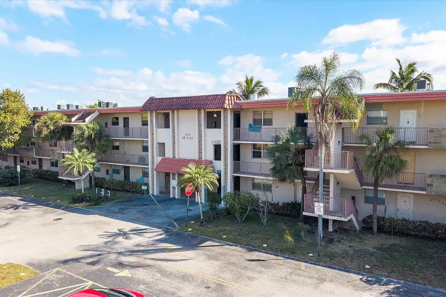 3900 NW 76th Avenue #307, Sunrise, FL 33351 - #2