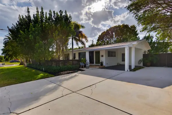 2701 NE 10th Terrace, Wilton Manors, FL 33334