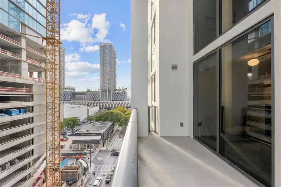 11 NE 6th Street #907, Miami, FL 33132 - #3