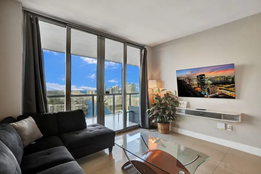 2600 E Hallandale Beach Boulevard #T3210, Hallandale Beach, FL 33009 - #3