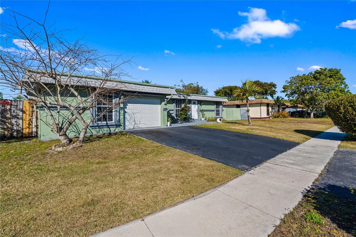 7901 NW 69th Avenue, Tamarac, FL 33321 - Image #1