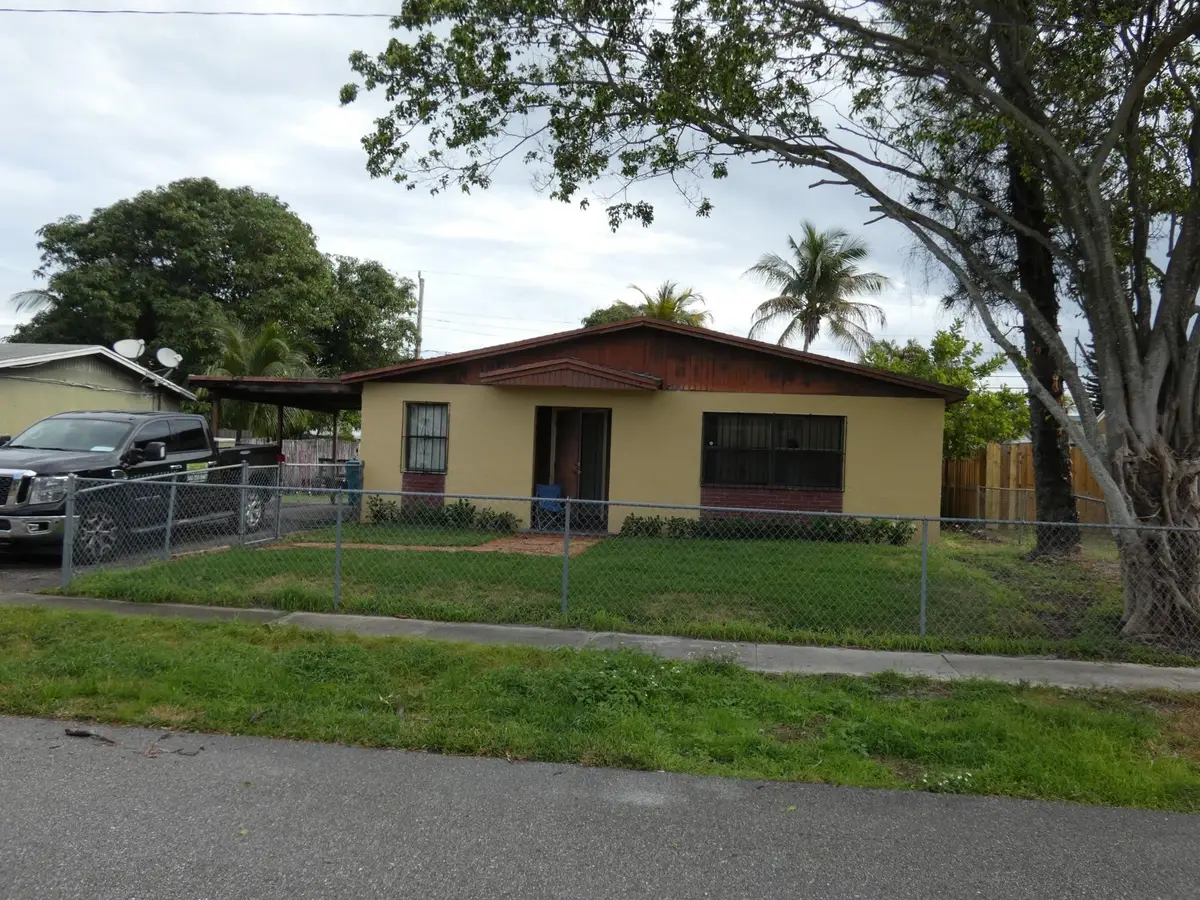 2350 NW 1st Street, Boynton Beach, FL 33435 - Image #1