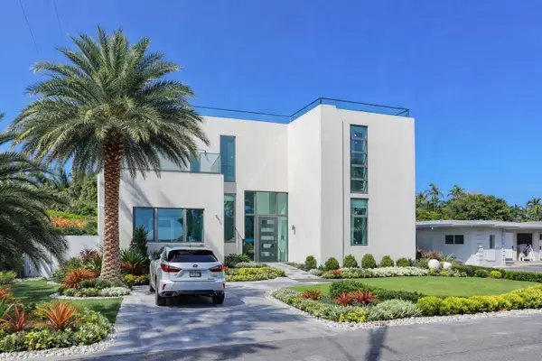 2421 NE 201st Street, Miami, FL 33180