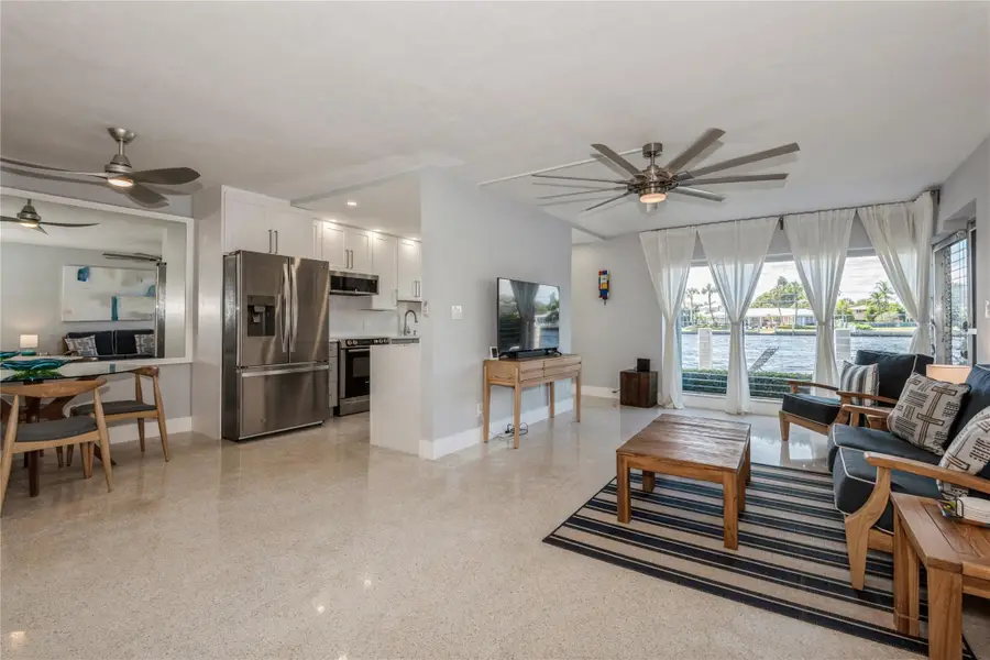 561 Bayshore Drive #6, Fort Lauderdale, FL 33304 - Image #3