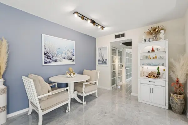 125 Oakridge J #125, Deerfield Beach, FL 33442