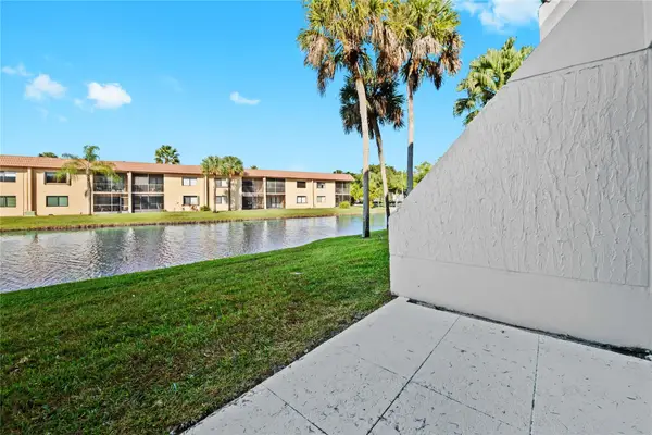 140 Lakeview Drive #103, Weston, FL 33326