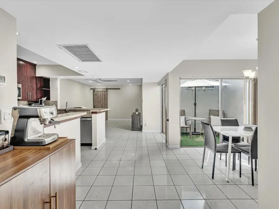 2551 N 40th Avenue #2551, Hollywood, FL 33021 - #3