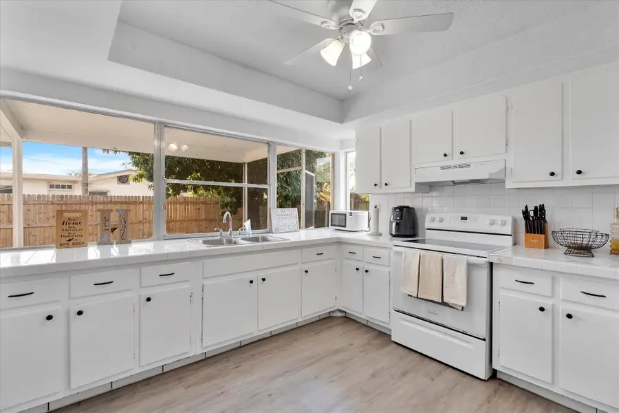 3300 NW 33rd Court, Lauderdale Lakes, FL 33309 - #2