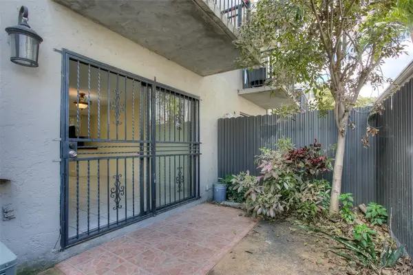 5808 W 26th Avenue #211, Hialeah, FL 33016