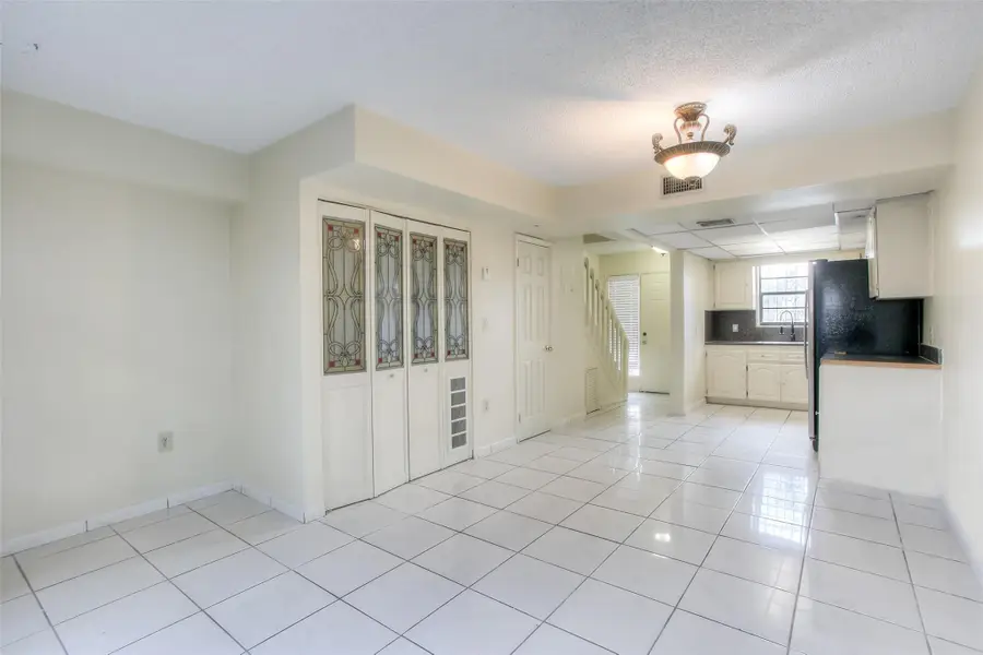 5808 W 26th Avenue #211, Hialeah, FL 33016 - #2